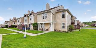 2722 Whispering Hills Gallery 1