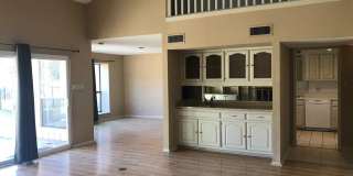 379 Englewood Dr Gallery 4