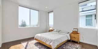 Green Lake Townhome Gallery 9