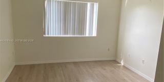 300 N Crestwood Ct N Gallery 13