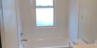Charming Historic townhouse in downtown Frederick available mid June! Gallery 35