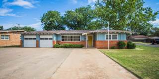 2702 38th Street Gallery 1