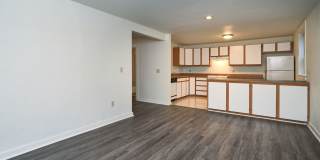 1421 On Queen Anne Gallery 1