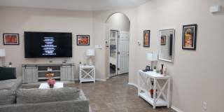 Room in 3 Bedroom Home at Arabian King Gallery 11