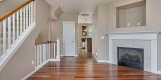 Spacious Living in a Modern Townhome Gallery 9