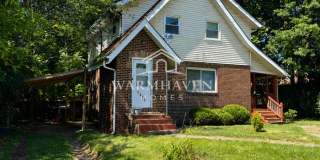 1352 Diagonal Road Gallery 1