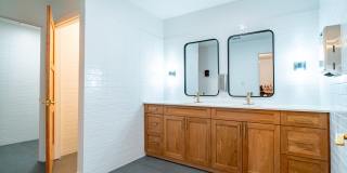 The Lowell at Mueller Gallery 10