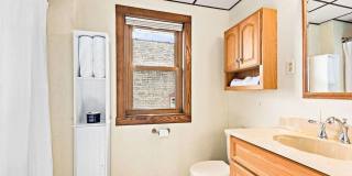 Available October - 3 Bedroom House with a Huge Garage! Gallery 15