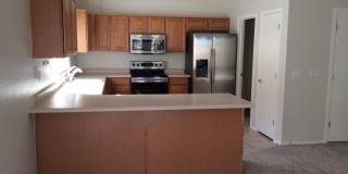 Nice 3 bedroom 2 bath home in Maricopa! Gallery 8