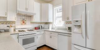 16 Abbott Avenue Gallery 15