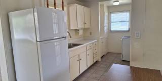 2BR 1.5BA SINGLE FAMILY HOME-EDGEWATER Gallery 6