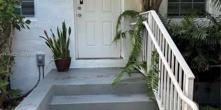 8401 Crespi Blvd Gallery 2