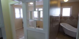 Charming 2 Bedroom Home with Bonus Room, Fenced Yard & Washer/Dryer Gallery 13