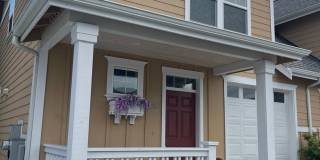 Desirable Downtown Poulsbo Place condo Gallery 3