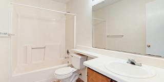 The Retreat at Hidden Bay Apartment Homes Gallery 17