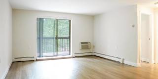 Stone Run East Gallery 8