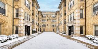 7520 N Seeley Gallery 1