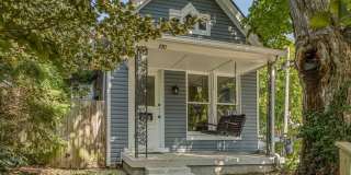 Beautifully renovated 3 bedroom furnished home in Clifton! Gallery 1