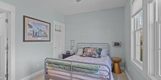 310 Lord Berkeley Drive Gallery 27