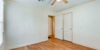 2-BEDROOM HOME IN WILSHIRE VILLAGE Gallery 21