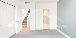Gorgeous Townhouse with Central AC and Rooftop Deck Gallery 20