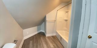 345-347 Bay St. Gallery 9