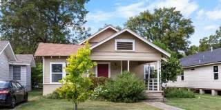 Available Now! Charming 2 Bed / 2 Bath Craftsman Home Near Downtown Waco Available Now! Charming 2 Bed / 2 Bath Craftsman Home Near Downtown Waco Gallery 21