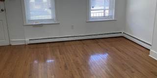 1908 West 2nd Street Gallery 10