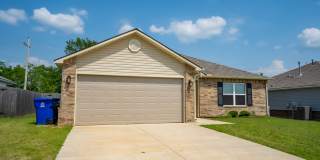 3 Bed | 2 Bath in Broken Arrow! Gallery 3