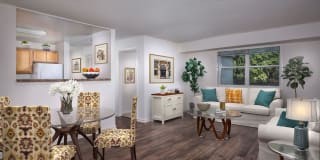 The Ivy Club Gallery 4