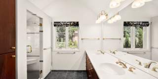 Charming 4BD, 5BA East Denver Home Near 9th & CO Gallery 19