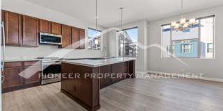 Beautiful Townhome with Central A/C and Two Car Garage! Gallery 6
