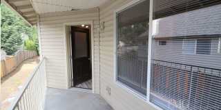 Pebble Creek Village Apartments Gallery 24