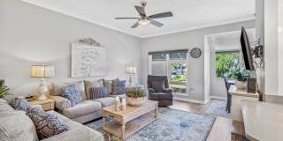 "Charming 2-Bed, 2-Bath Condo at 3 Shelter Cove Lane, Hilton Head Island - 1,140 Sq Ft of Coastal Comfort!" Gallery 1
