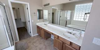 7310 E Mallory Circle Gallery 21