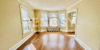 Spacious Upper-Level Duplex in the Heart of South Minneapolis. Gallery 5