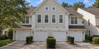 1005 HILLSIDE LAKE Terrace Gallery 1