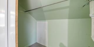 $1300 3 bedroom bungalow Gallery 21