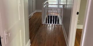 3 Bedroom, 1 Bath House Available with Private Yard Gallery 10
