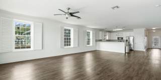 724 Harbor Boulevard Gallery 20