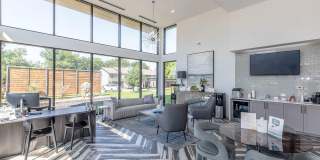 301 Greenville Apartments Gallery 10