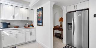 1040 Banyan Road Gallery 17