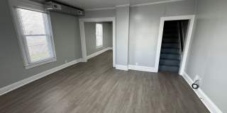 2 bedroom house with garage! Gallery 1