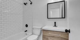 Redwood City: Newly Remodeled 1 Bed 1 Ba w/ In-Unit Washer/Dryer & Private Garage w/ EV Charger Gallery 11