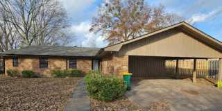 2200 Shady Lane Gallery 1