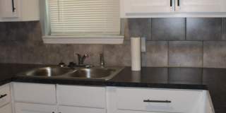 Newly Remodeled! Close to Tinker Gallery 8