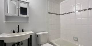 903 1/2 C St NE #B Gallery 8