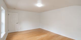 Four Bed Bella Vista Townhome Gallery 24