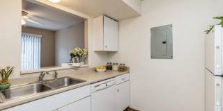 Super cute, 2 story townhome in West Ames Gallery 4