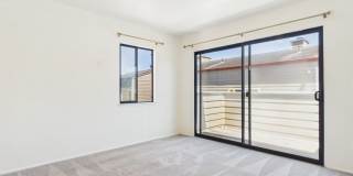 Sumaya Condo 2 Bed/2 bath with Fireplace. Includes washer and dryer Gallery 16